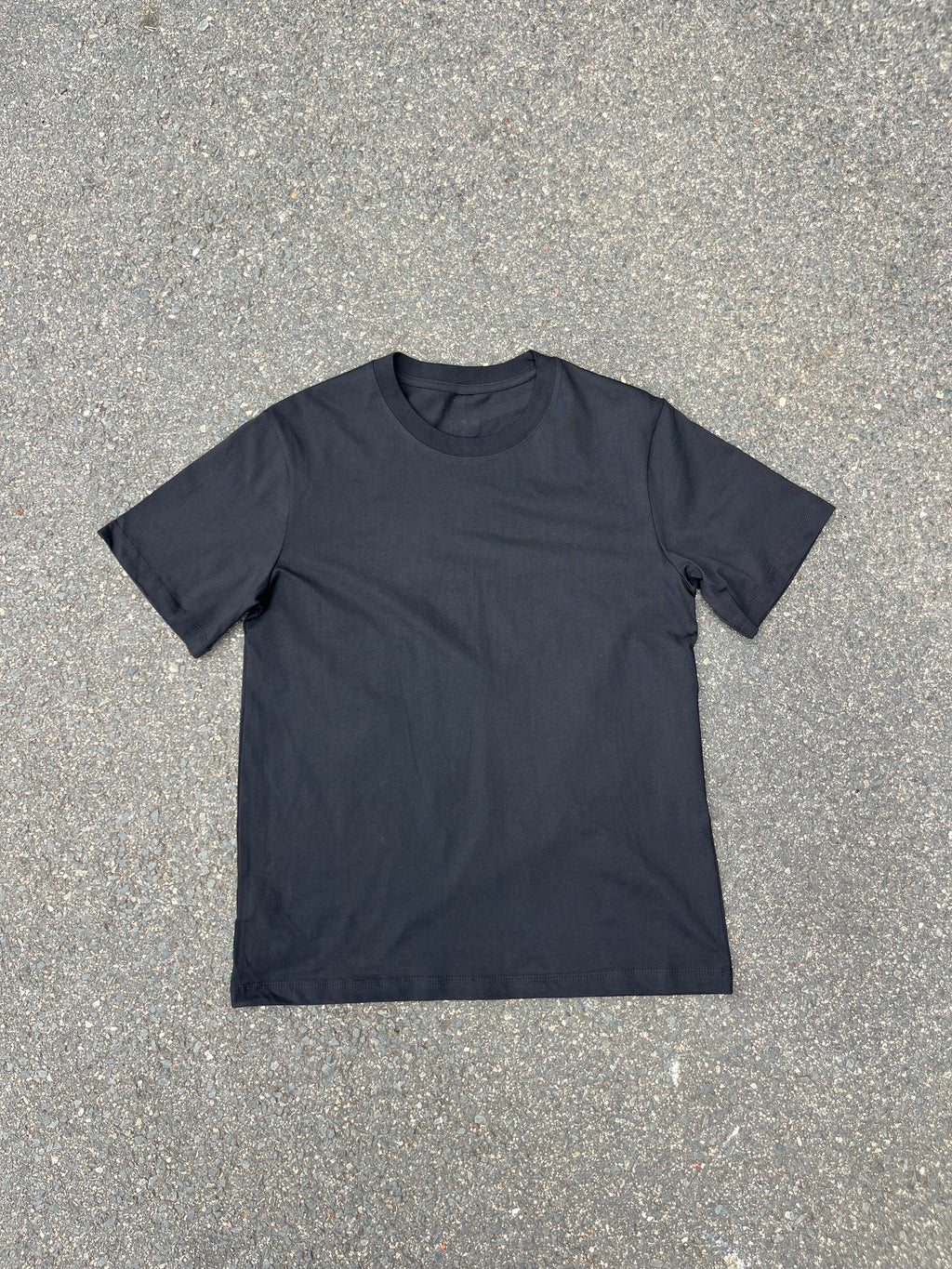Short Sleeve Regular Midweight T-shirt : Black