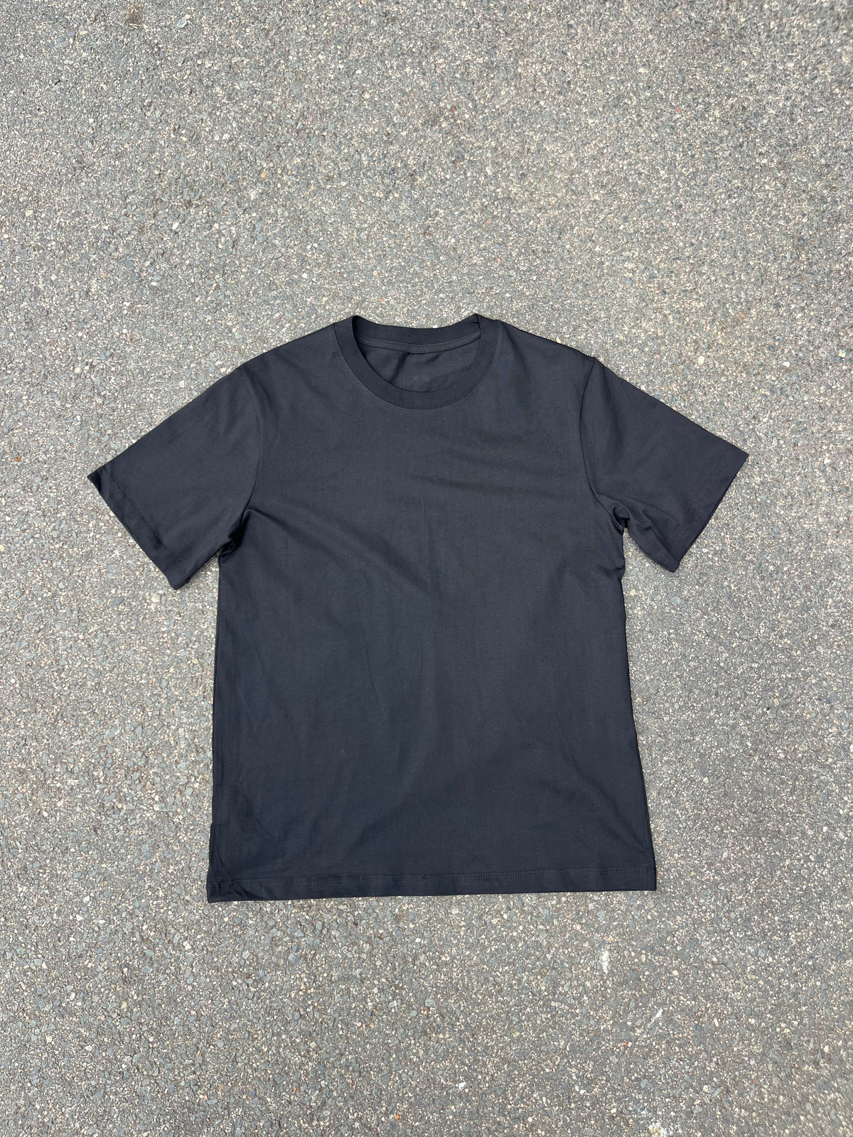 Short Sleeve Regular Midweight T-shirt : Black